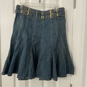 Y2K Apple Bottoms Denim Gold Buckles & Embroidery Vintage Flare Jean Skirt 7/8
